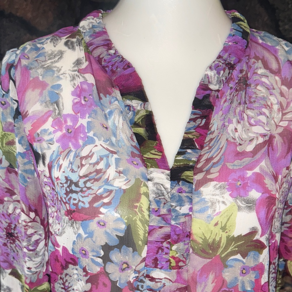 Charter Club Size 10P 10 Petite sheet  Floral Blouse - Pink, Purple, Black top - Picture 3 of 8